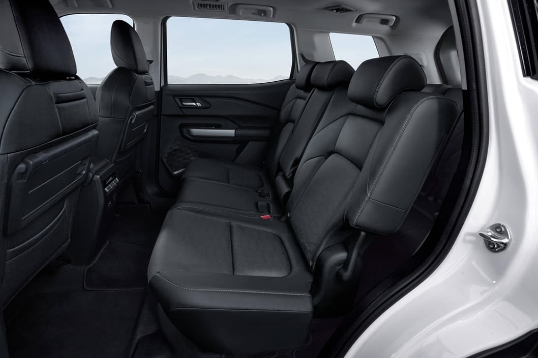 Mitsubishi Destinator - Hình 6