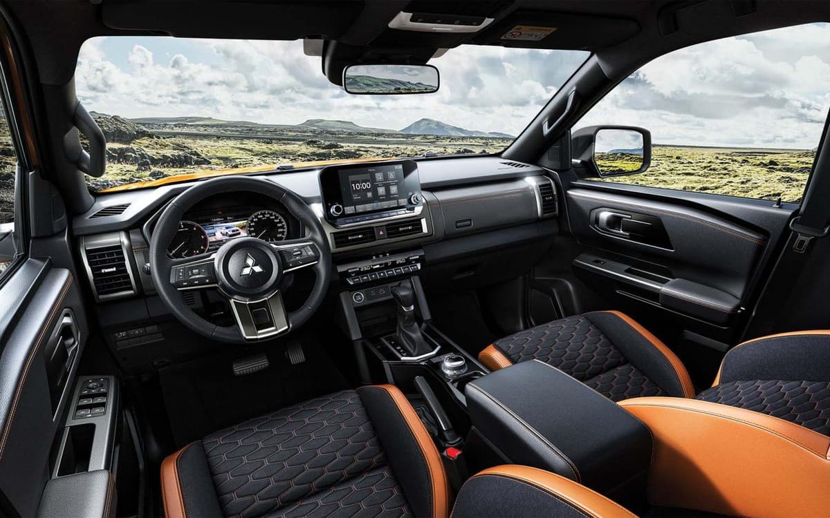 Mitsubishi Triton - Hình 3